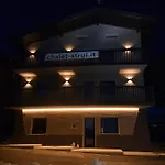 Strui Apartman *